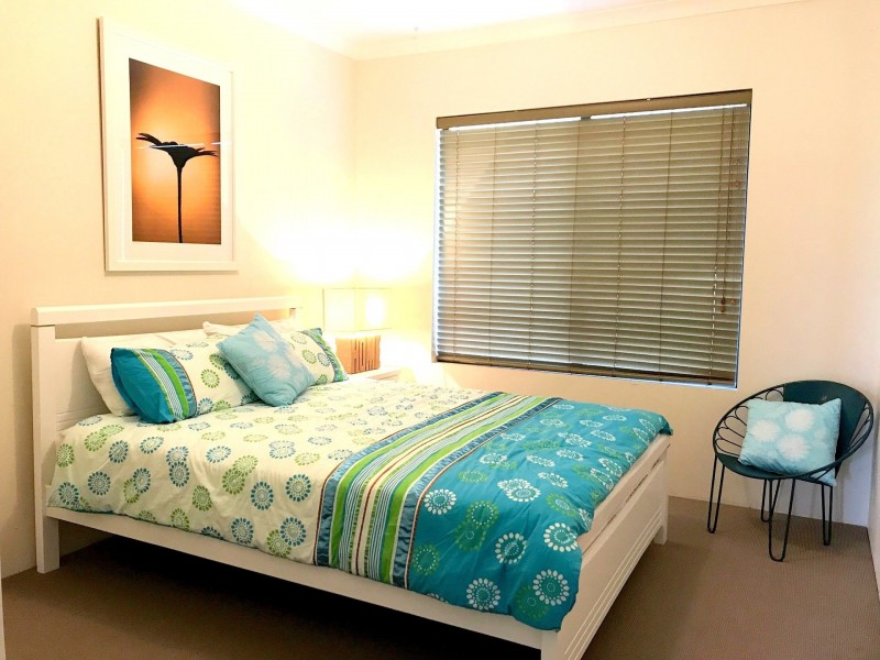 7 Parakeet Bend, Jurien Bay WA 6516