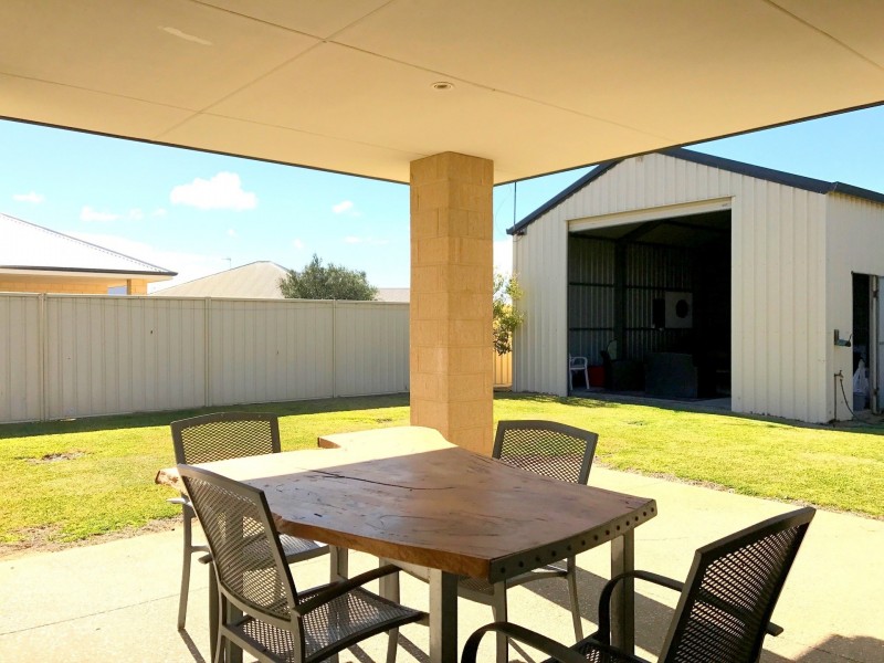 7 Parakeet Bend, Jurien Bay WA 6516