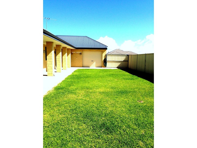 7 Parakeet Bend, Jurien Bay WA 6516