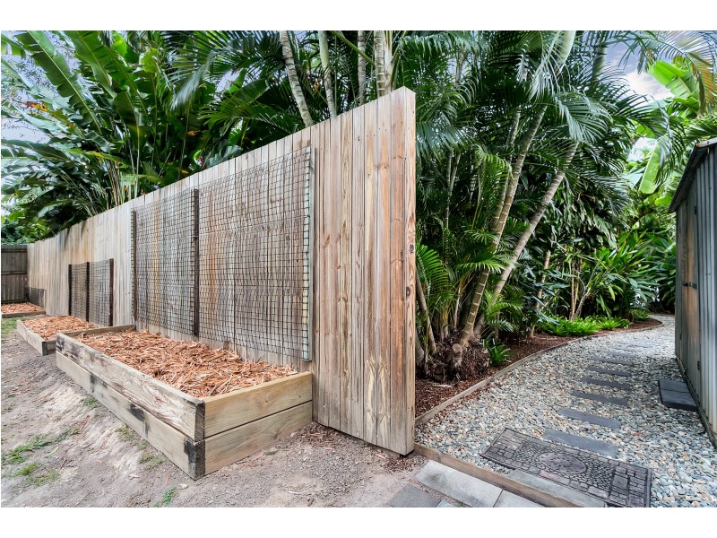 13 Beaver Street, Clifton Beach QLD 4879