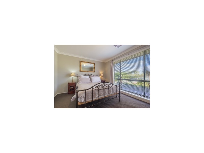 2 Railway Parade, Medway NSW 2577