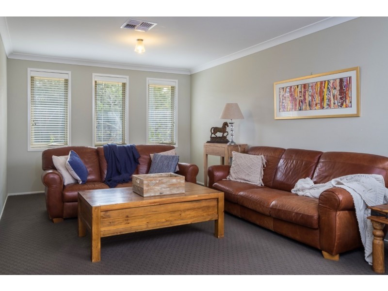 2 Railway Parade, Medway NSW 2577