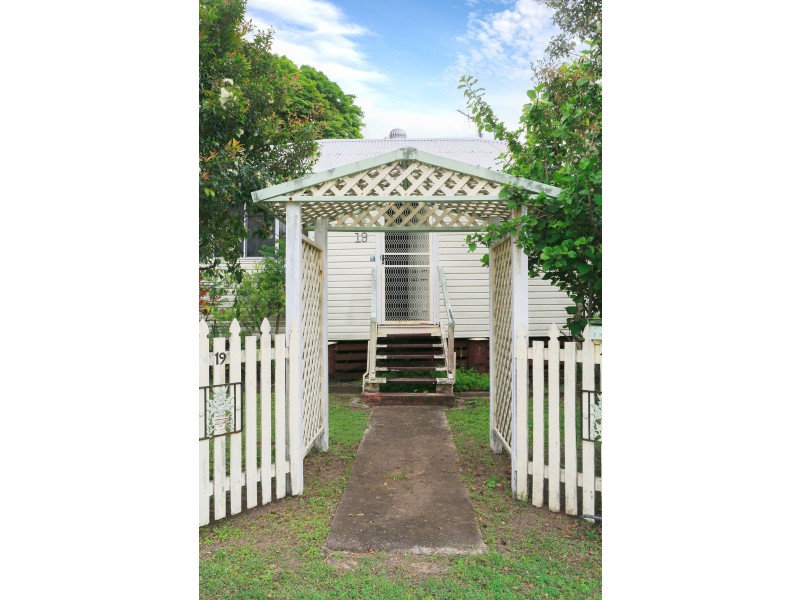 19 Whitley Street, Howard QLD 4659