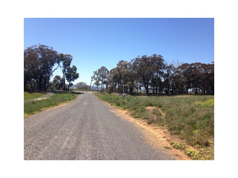 2475 Gurrundah Rd, Gurrundah NSW 2581