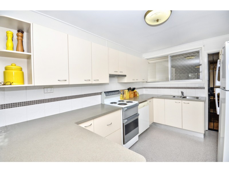3 Kevdon Street, Golden Beach QLD 4551