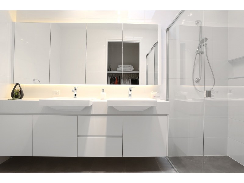 6/11 Grant Avenue, Hope Island QLD 4212