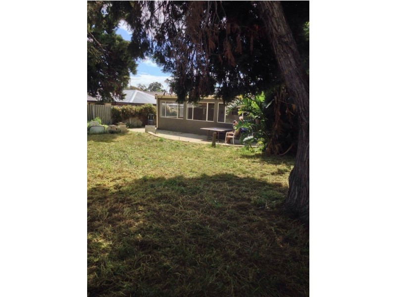 27 Wallawa Street, Wanneroo WA 6065