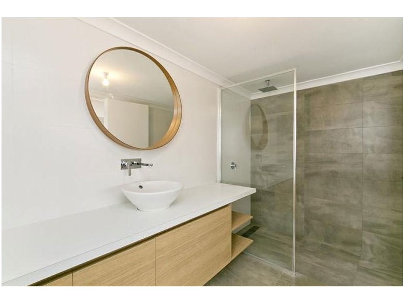 28 Mayor Road, Coogee WA 6166