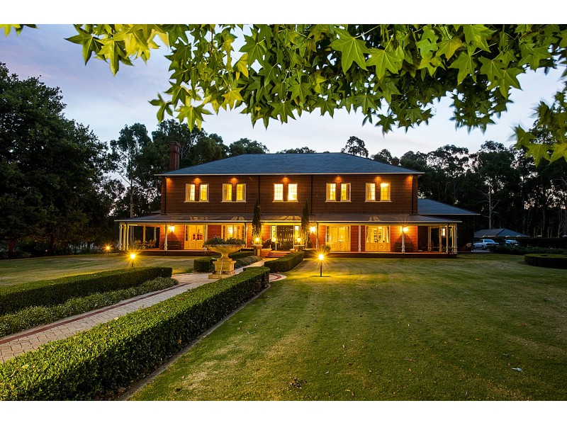 2045 Roland Road, Parkerville WA 6081