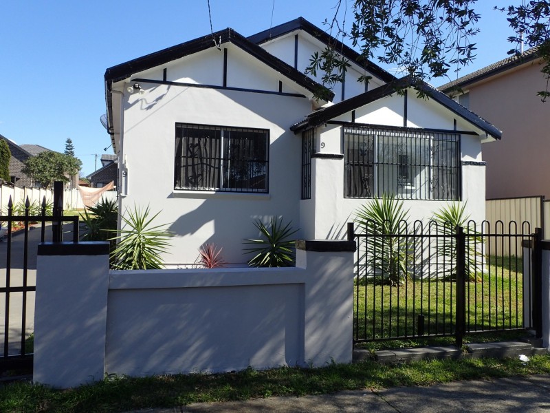 9 Renown Avenue, Wiley Park NSW 2195