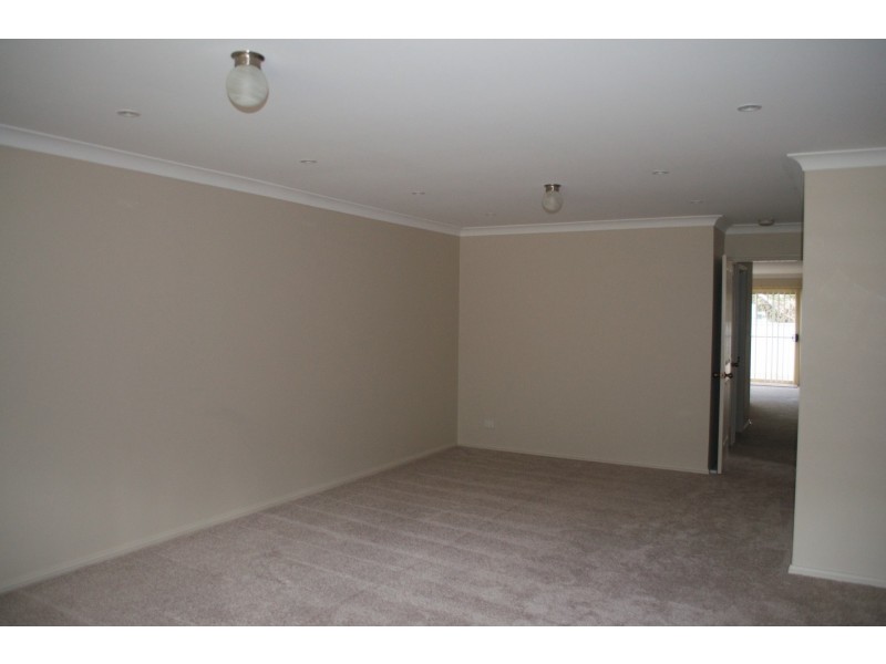 4 Madeleine Avenue, Charlestown NSW 2290