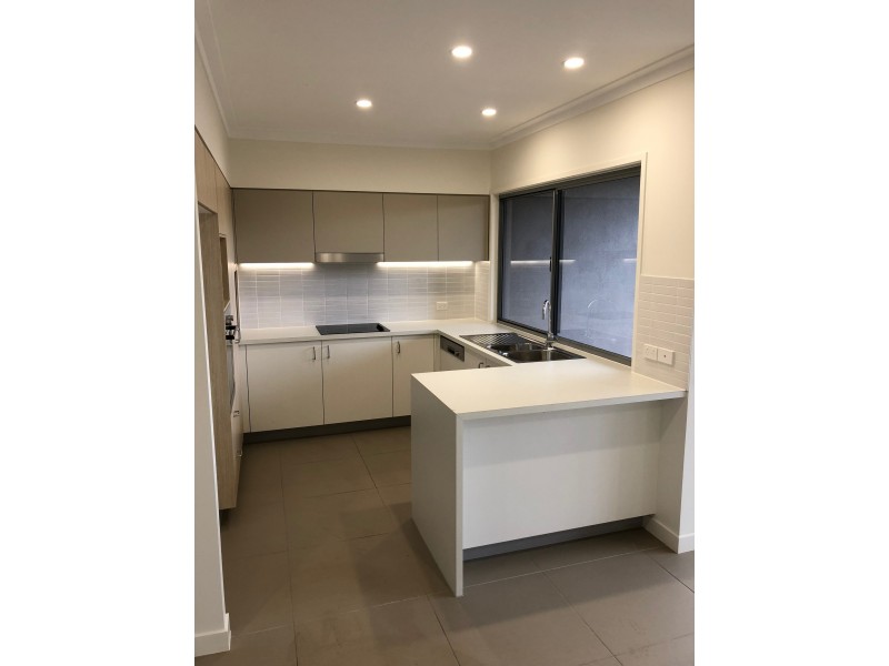 3 Feather Court, Birtinya QLD 4575