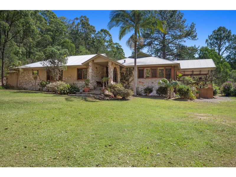 31 Mountain Street, Pomona QLD 4568