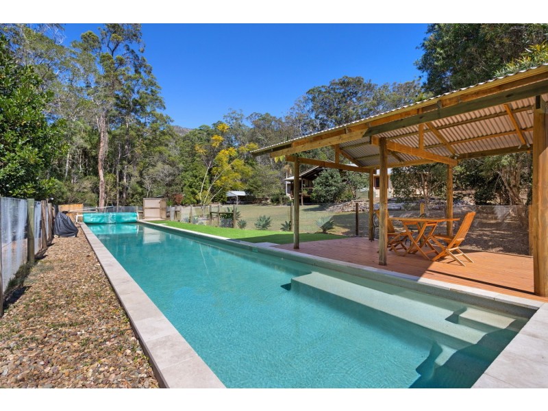 31 Mountain Street, Pomona QLD 4568