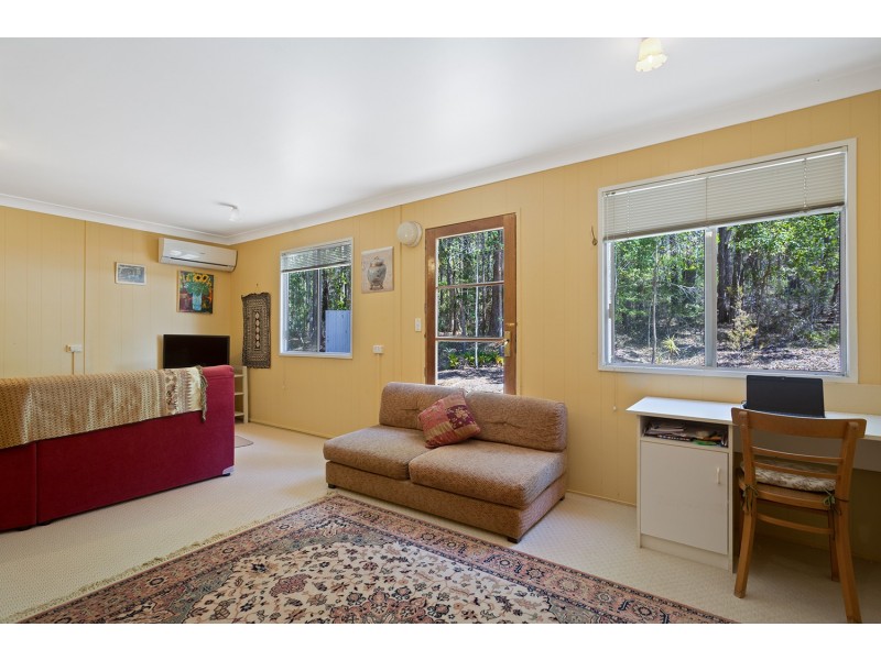31 Mountain Street, Pomona QLD 4568