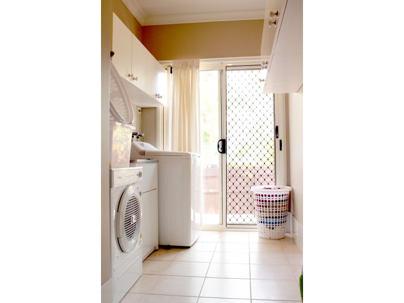 12 Chateau Street, Springfield Lakes QLD 4300