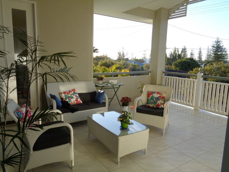 5 Fourth Avenue, Scarborough QLD 4020