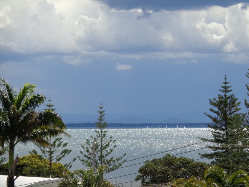 5 Fourth Avenue, Scarborough QLD 4020