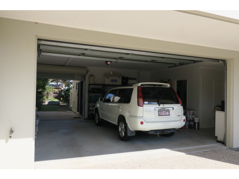 5 Fourth Avenue, Scarborough QLD 4020