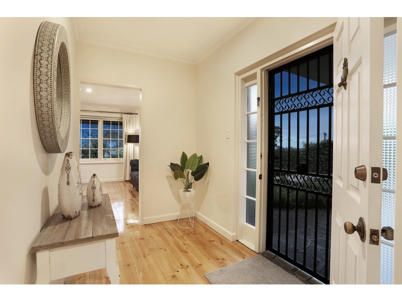 9 Crescent Avenue, Panorama SA 5041