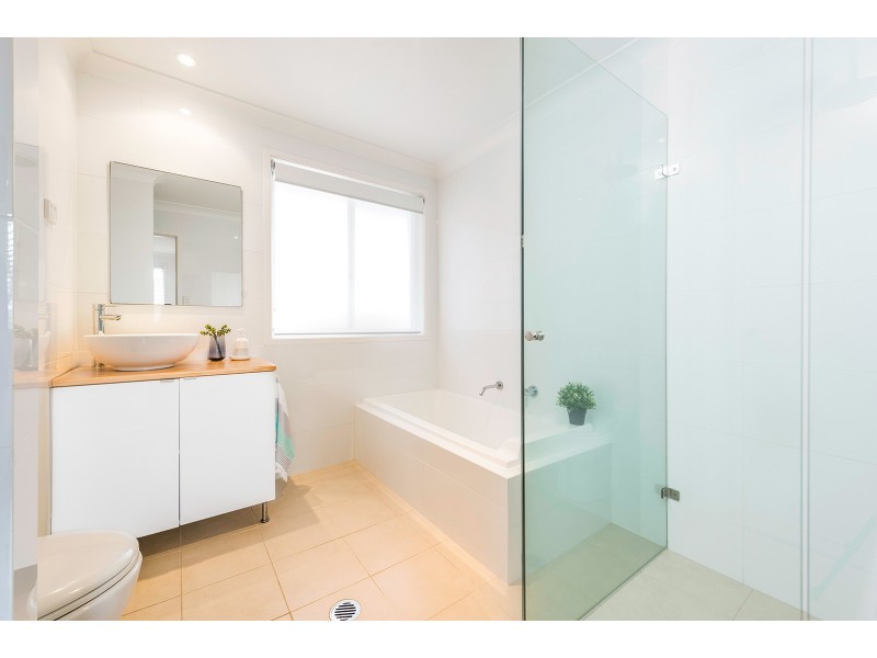 8/82 Ocean View Drive, Wamberal NSW 2260