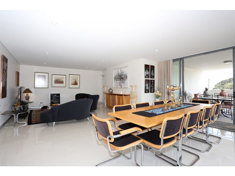 63/36 Woodcliffe Crescent, Woody Point QLD 4019