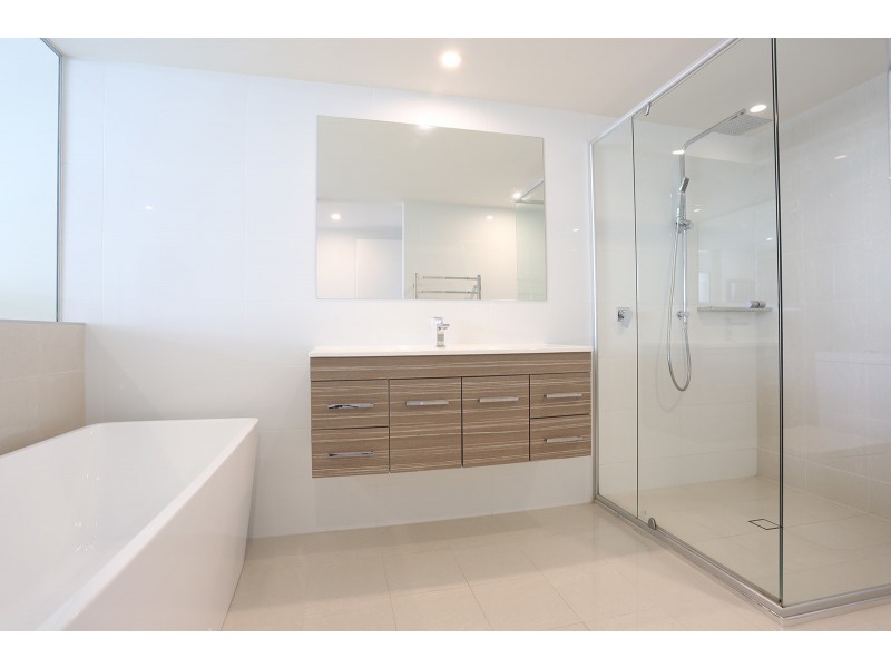 63/36 Woodcliffe Crescent, Woody Point QLD 4019