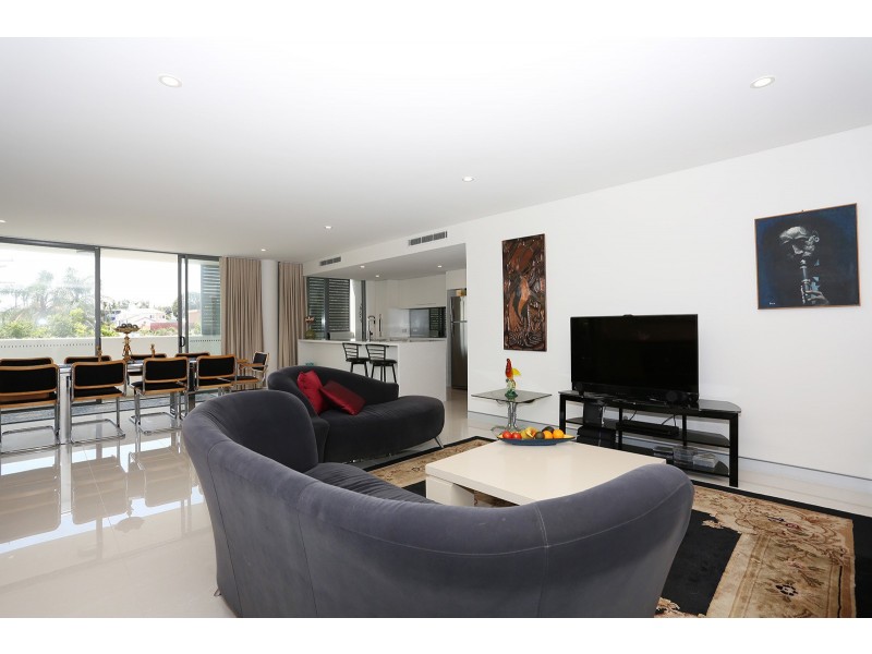 63/36 Woodcliffe Crescent, Woody Point QLD 4019