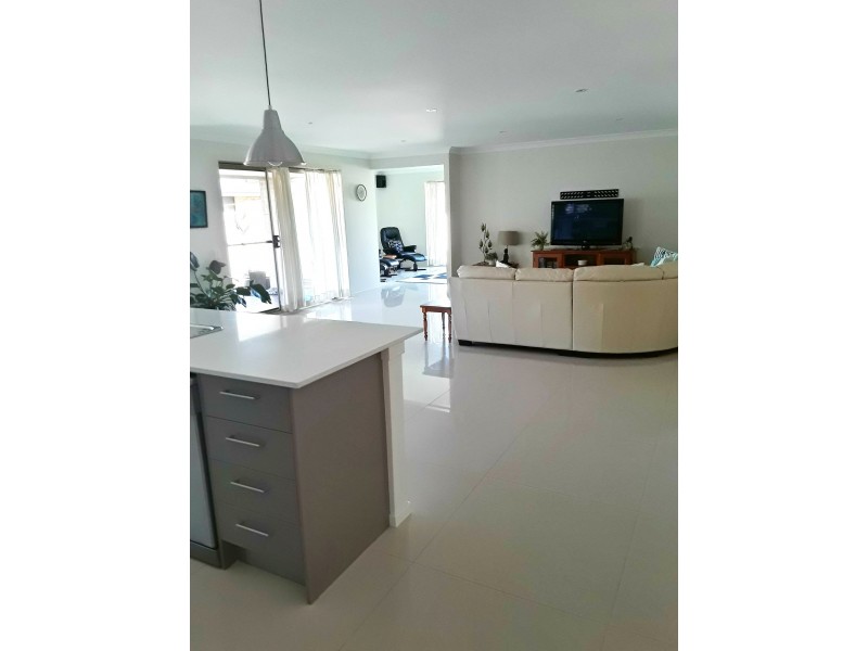 9 Lacebark Grove, Worrigee NSW 2540