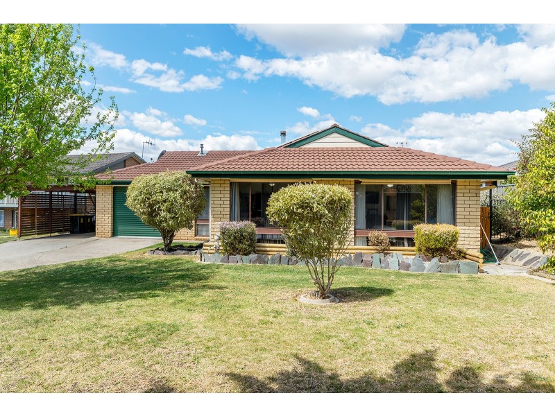 8 Major Drive, Goulburn NSW 2580