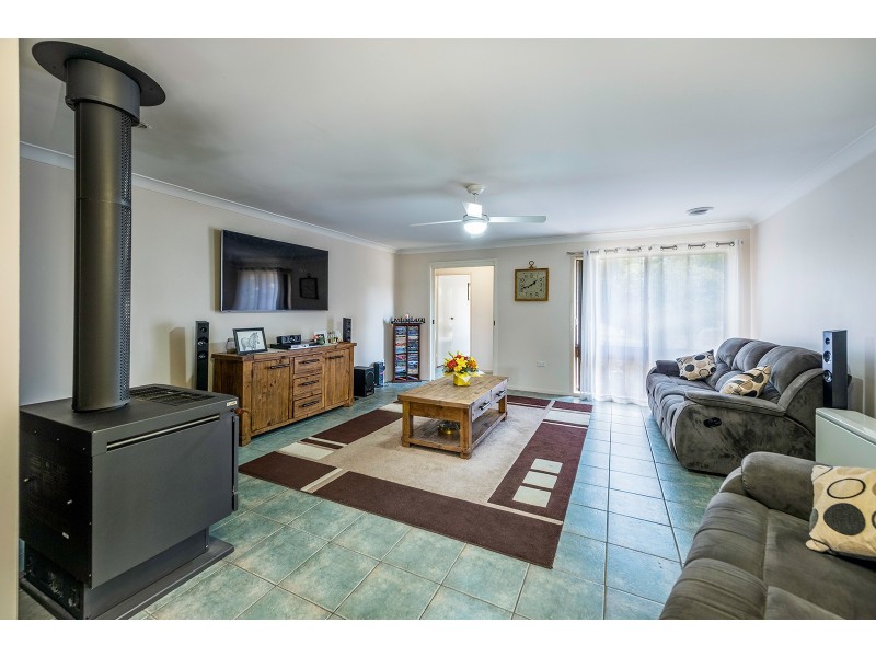 8 Major Drive, Goulburn NSW 2580