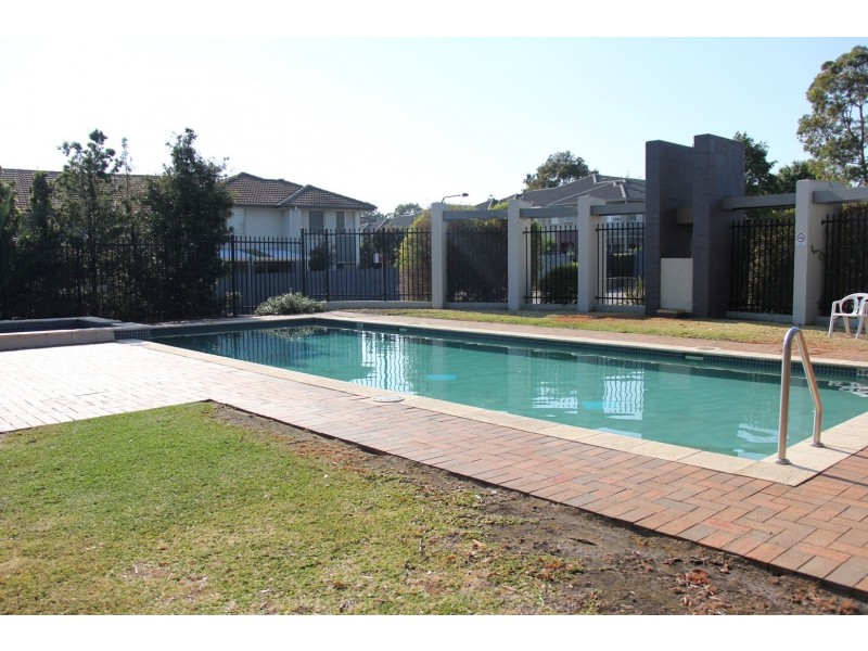 41 Parkwood Road, Holsworthy NSW 2173