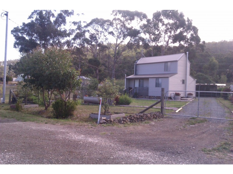 7 Challis Court, Deep Bay TAS 7112