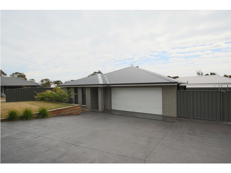 27B Kean Avenue, Sanctuary Point NSW 2540