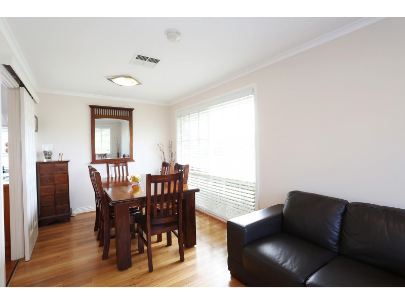 37 Dryberry Avenue, St Clair NSW 2759