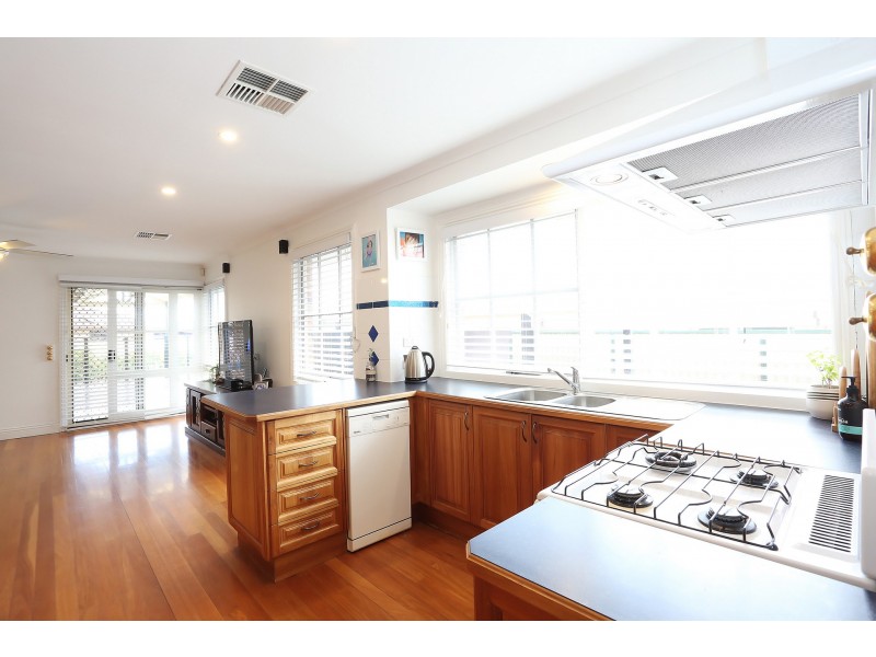 37 Dryberry Avenue, St Clair NSW 2759