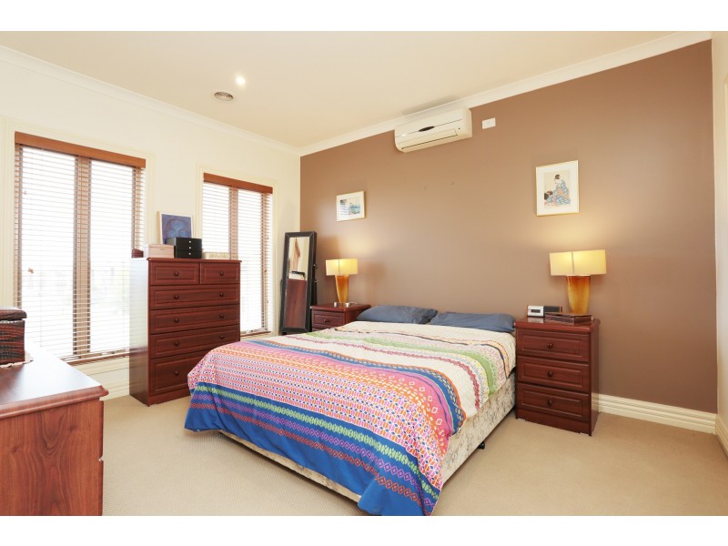 31 Hyde Park Terrace, Point Cook VIC 3030