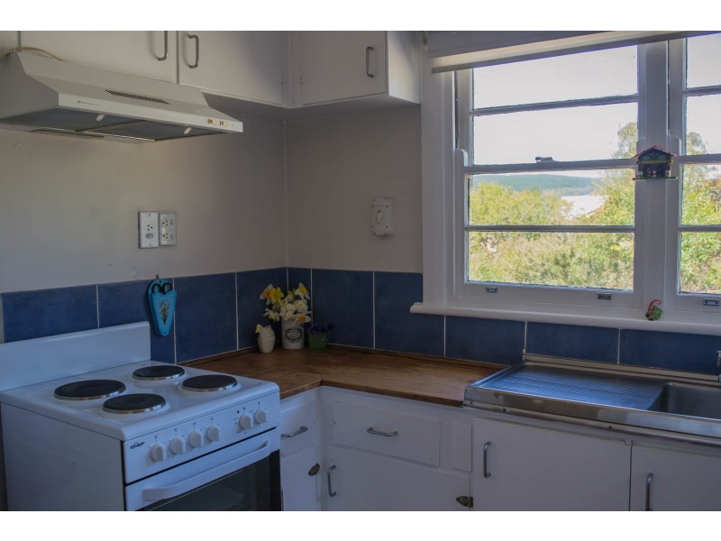 34 Sunnyside Avenue, Batlow NSW 2730