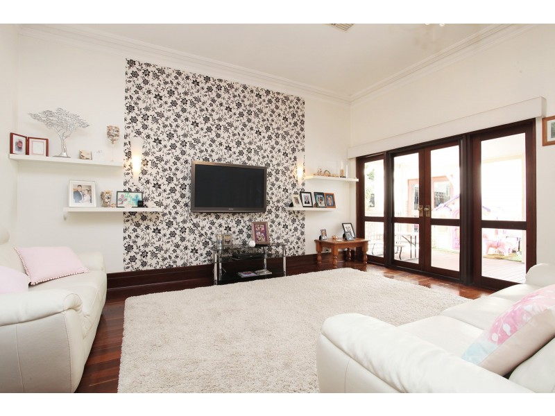15 Regent Street West, Mount Lawley WA 6050