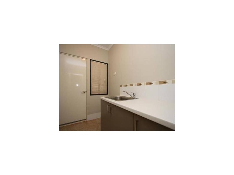 12a Burt Close, Onslow WA 6710
