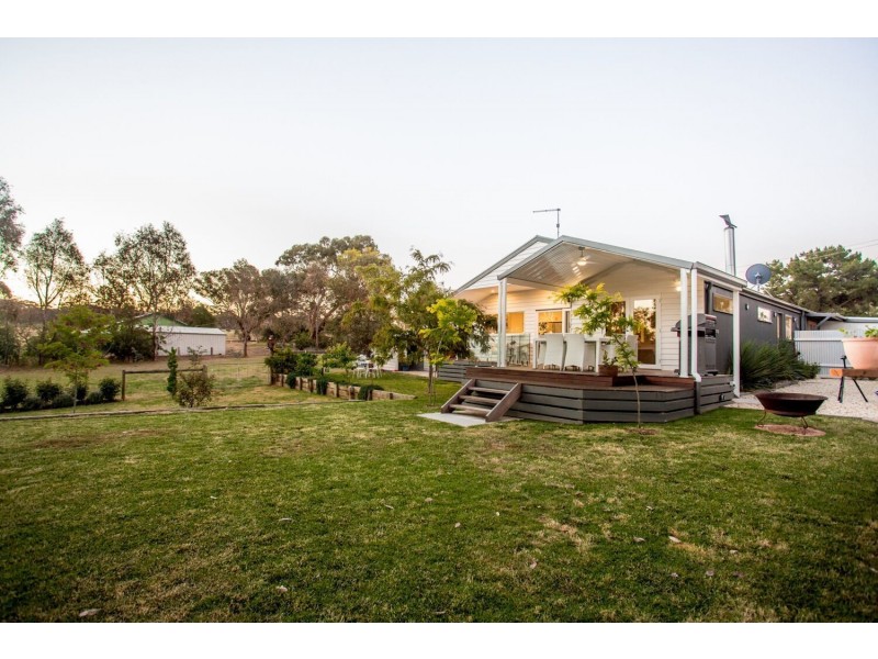 23 Fishermans Road, Welshmans Reef VIC 3462