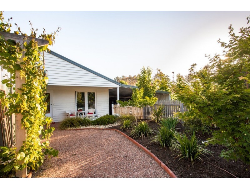 23 Fishermans Road, Welshmans Reef VIC 3462