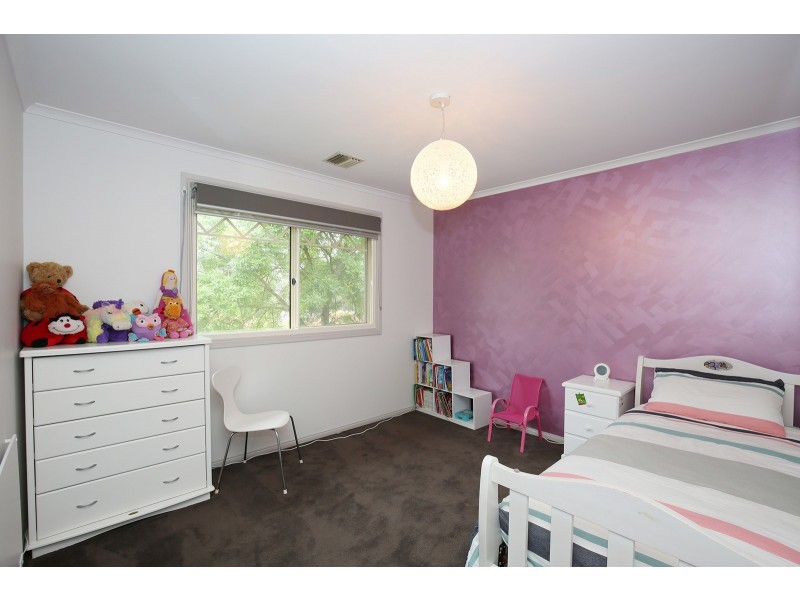 2 Railway Road, Eltham VIC 3095