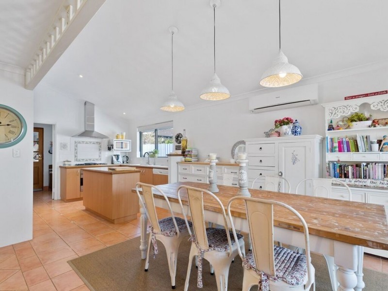 36A Norma Road, Alfred Cove WA 6154