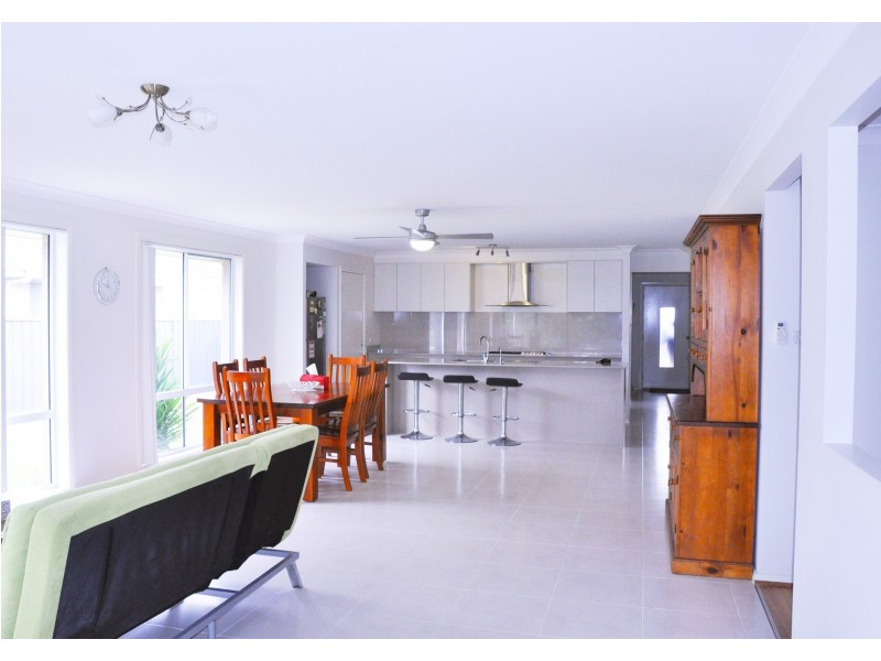 12 Cagney Road, Rutherford NSW 2320