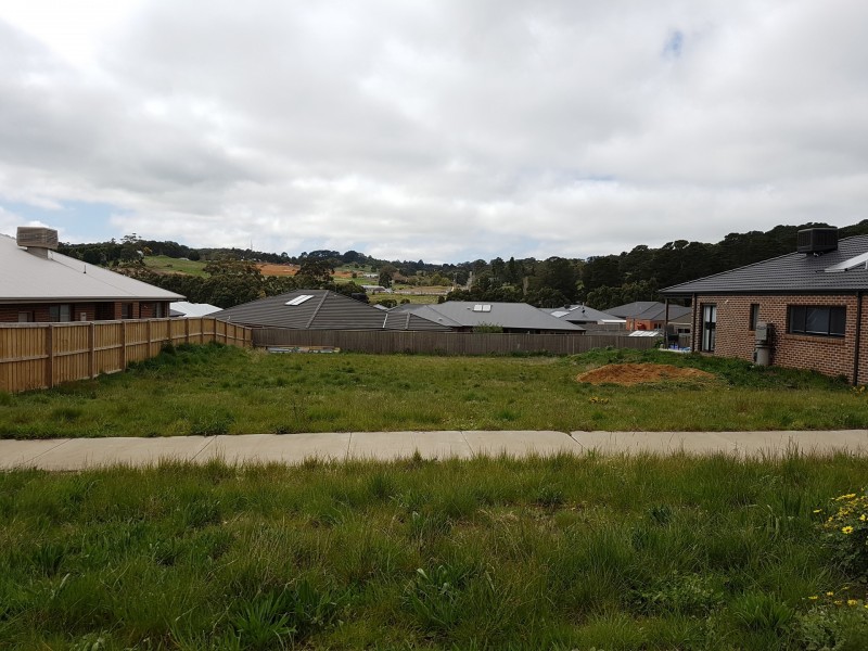 11 Illana Street, Brown Hill VIC 3350