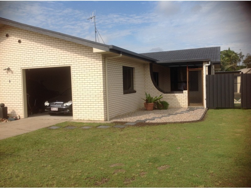 9 Strathdee Avenue, Bundaberg South QLD 4670