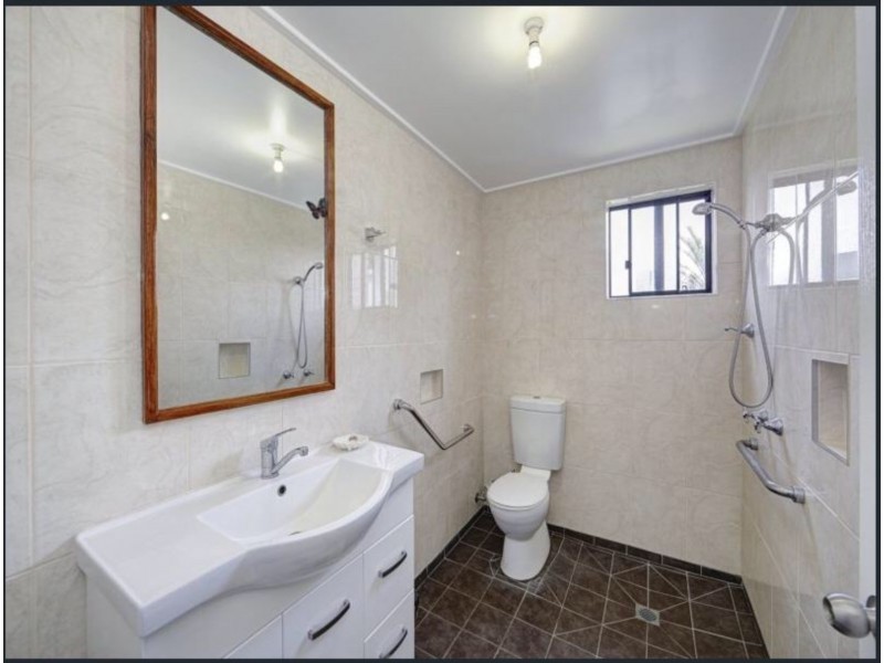 9 Strathdee Avenue, Bundaberg South QLD 4670