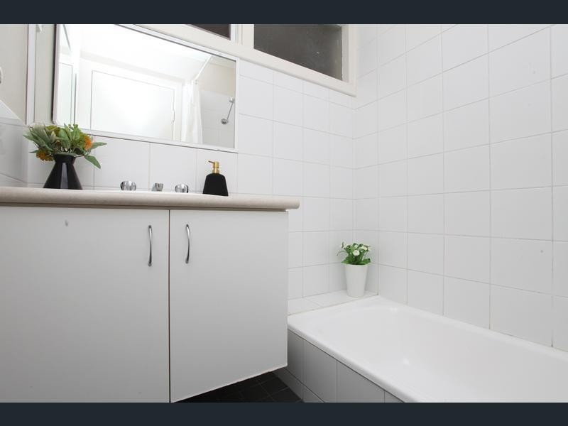 21/74 Amberton Ave, Girrawheen WA 6064