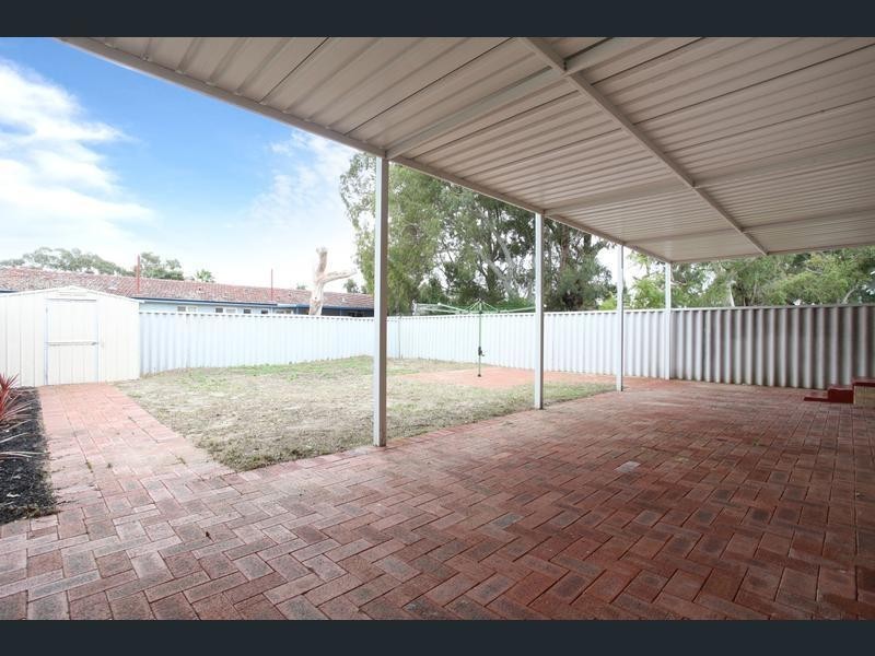 21/74 Amberton Ave, Girrawheen WA 6064